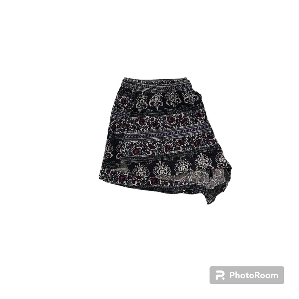 Comfy fashionable shorts.